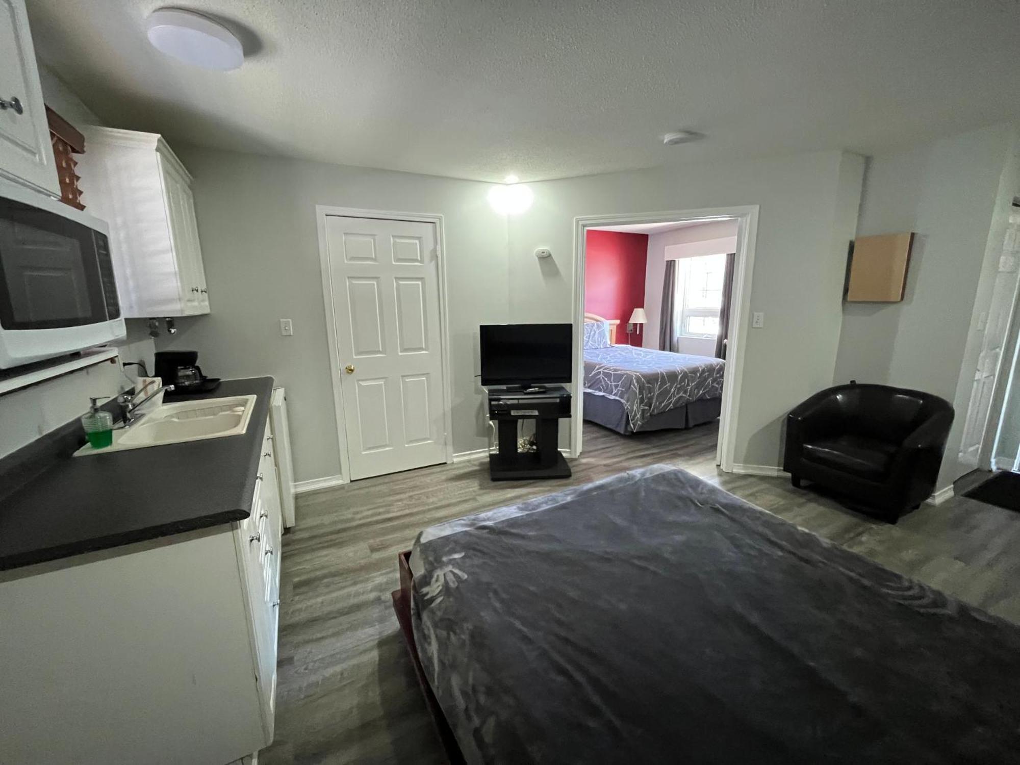 Lakeshore Suites North Bay Extérieur photo